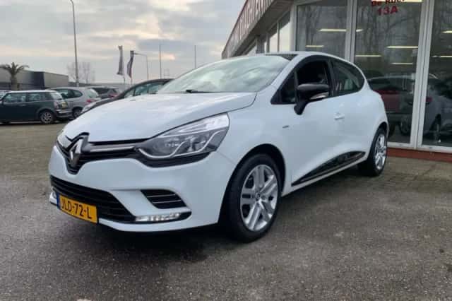 Renault Clio (2017) thumbnail 1