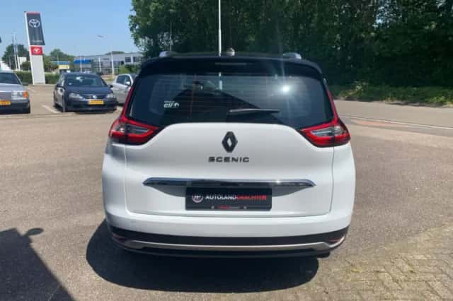 Renault Scénic (2017) thumbnail 4