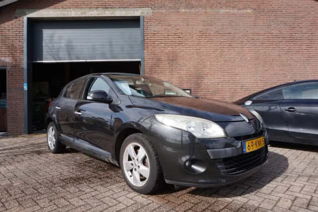 Renault Mégane (2010) thumbnail 3