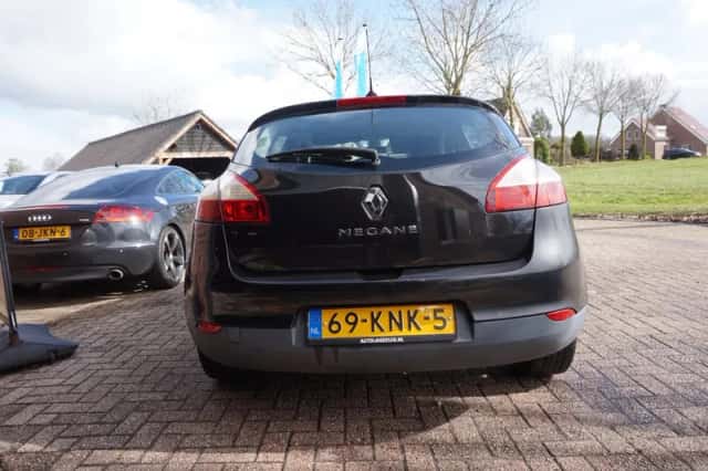 Renault Mégane (2010) thumbnail 5