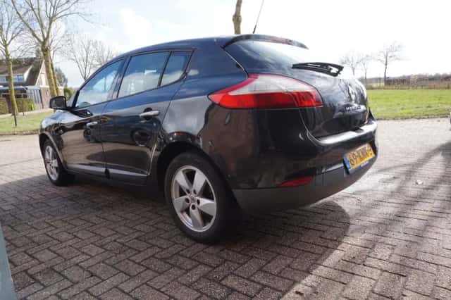 Renault Mégane (2010) thumbnail 6