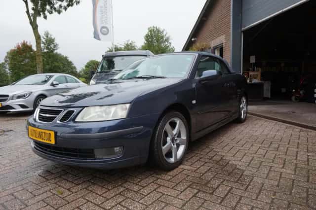 Saab 9-3 (2004) thumbnail 1