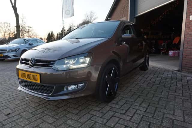 Volkswagen Polo (2013) thumbnail 1