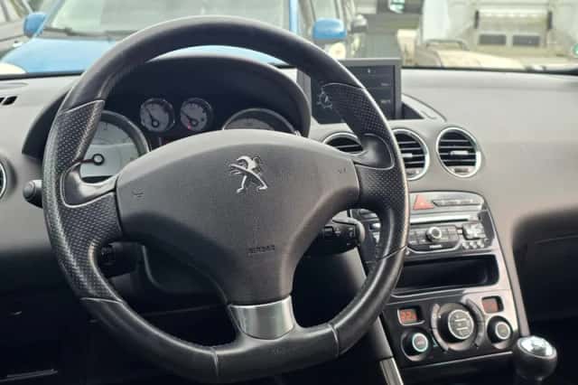 Peugeot 308 (2013) thumbnail 6