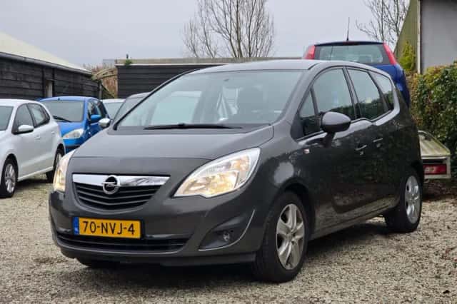 Opel Meriva (2010) thumbnail 1