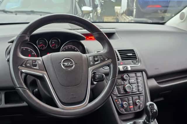 Opel Meriva (2010) thumbnail 6