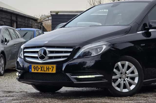Mercedes-Benz B-Klasse (2012) thumbnail 2