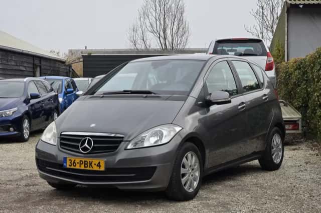 Mercedes-Benz A-Klasse (2011) thumbnail 1