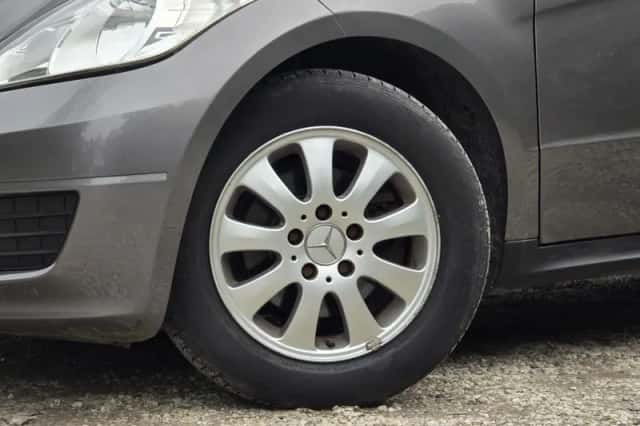 Mercedes-Benz A-Klasse (2011) thumbnail 3