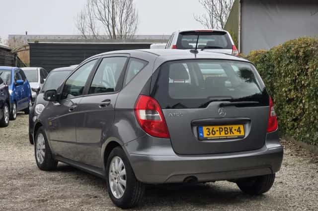 Mercedes-Benz A-Klasse (2011) thumbnail 4