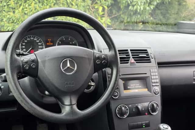 Mercedes-Benz A-Klasse (2011) thumbnail 6
