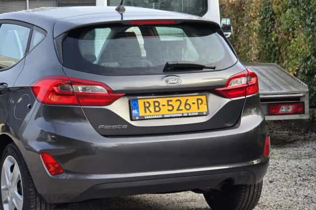 Ford Fiesta (2017) thumbnail 5