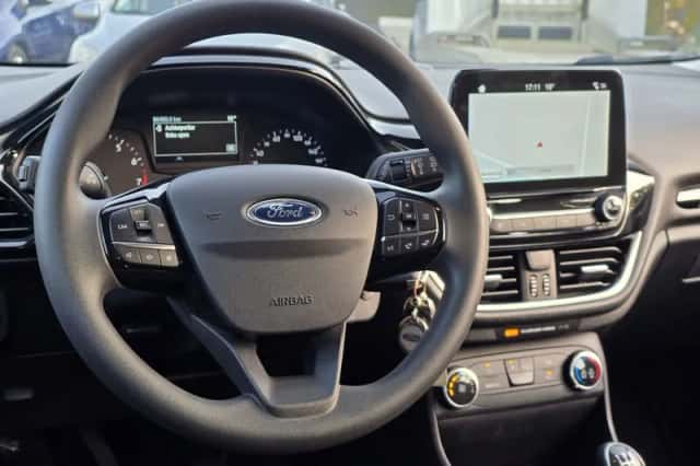 Ford Fiesta (2017) thumbnail 6