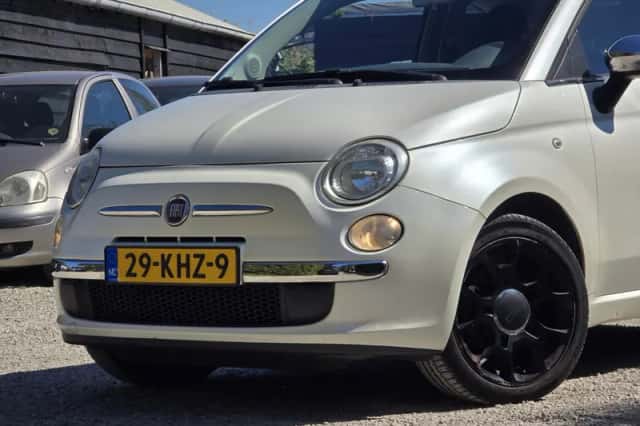 Fiat 500 (2009) thumbnail 2