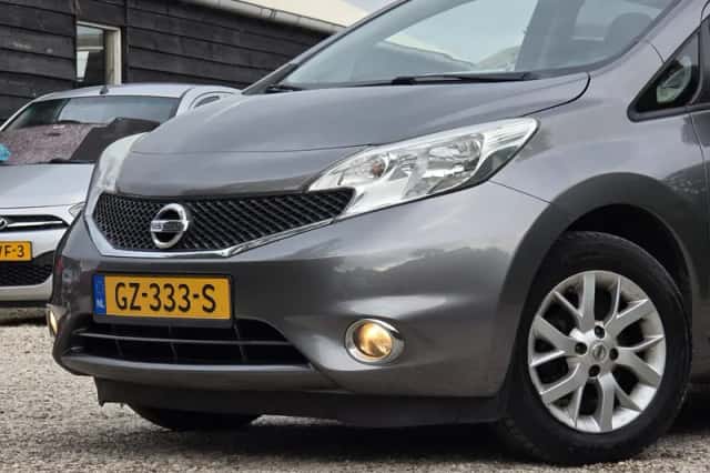 Nissan Note (2015) thumbnail 2