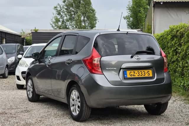 Nissan Note (2015) thumbnail 4