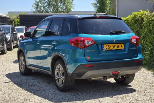 Suzuki Vitara (2016) thumbnail 4