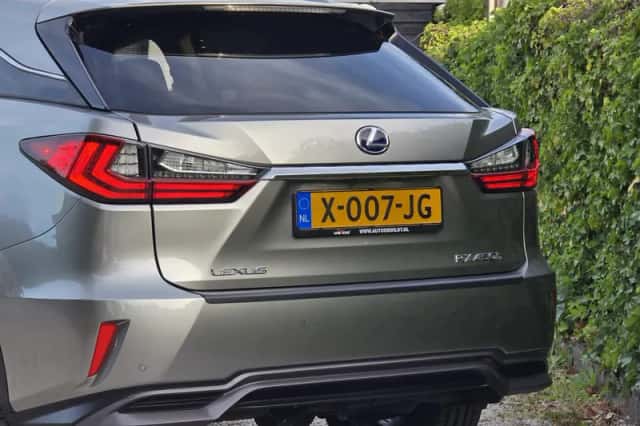 Lexus RX (2018) thumbnail 5