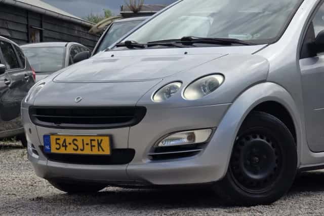 Smart ForFour (2006) thumbnail 2