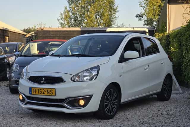 Mitsubishi Space Star (2017) thumbnail 1