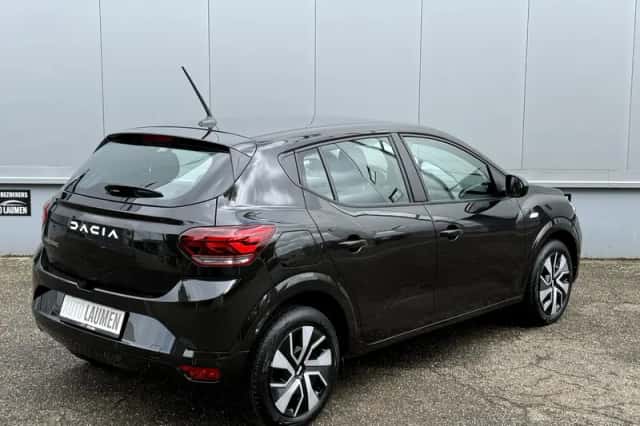 Dacia Sandero (2025) thumbnail 5