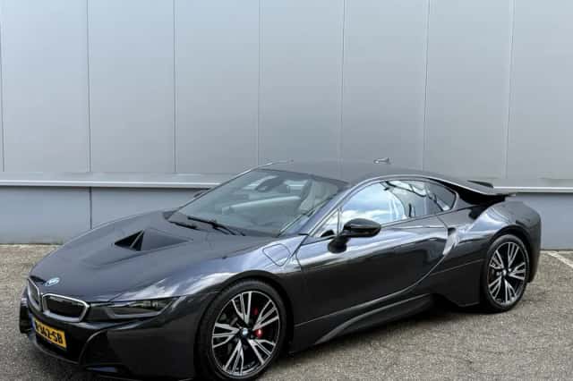 BMW I8 (2014) thumbnail 1