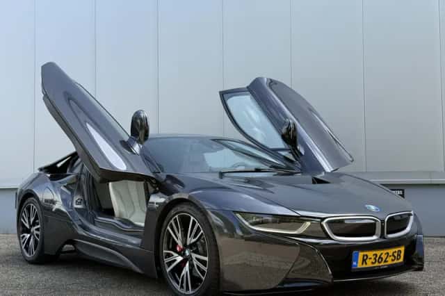 BMW I8 (2014) thumbnail 3