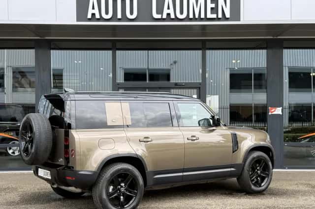 Land Rover Defender (2021) thumbnail 3