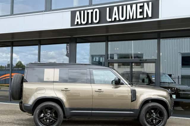 Land Rover Defender (2021) thumbnail 4