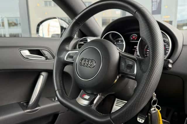 Audi TT (2014) thumbnail 3