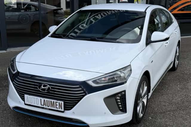 Hyundai Ioniq (2016) thumbnail 6