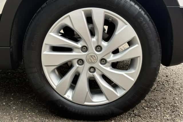 Suzuki S-Cross (2020) thumbnail 2