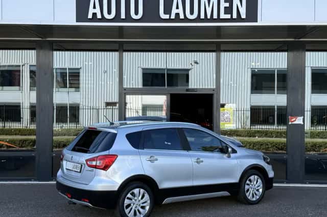 Suzuki S-Cross (2020) thumbnail 3
