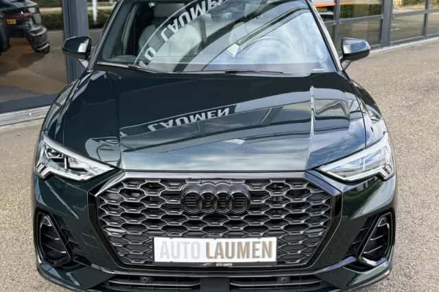 Audi Q3 (2022) thumbnail 5