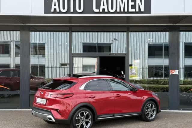 Kia XCeed (2020) thumbnail 3