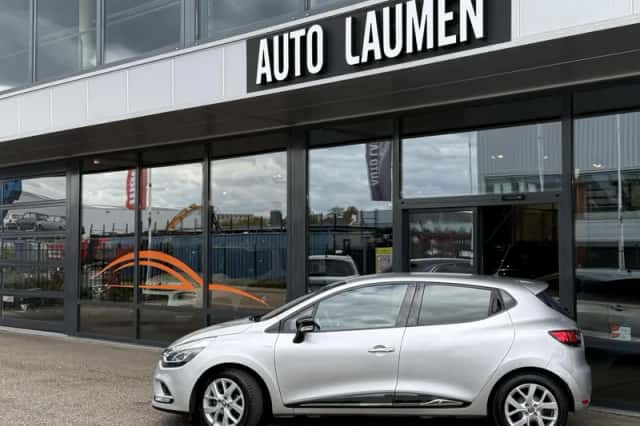 Renault Clio (2018) thumbnail 2