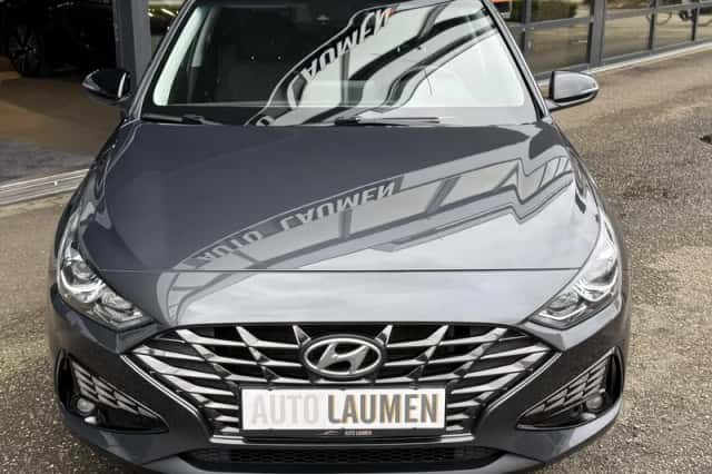 Hyundai i30 (2021) thumbnail 5