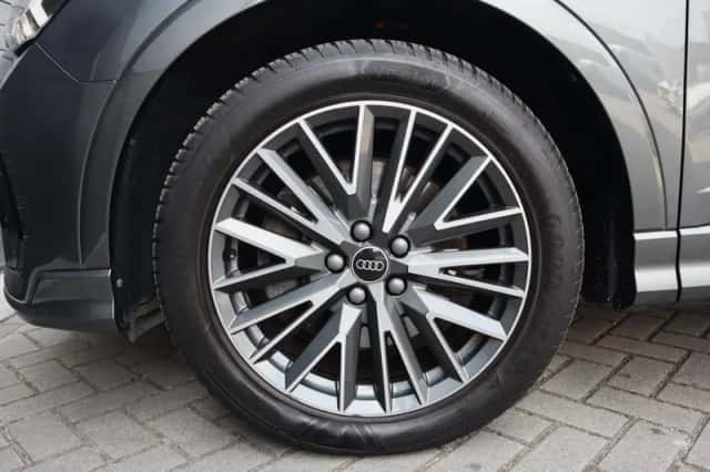 Audi Q3 (2022) thumbnail 6