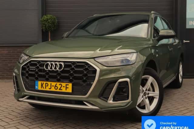 Audi Q5 (2024) thumbnail 1