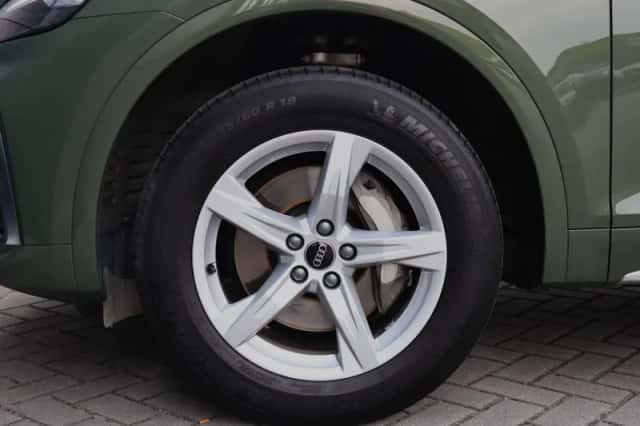 Audi Q5 (2024) thumbnail 5