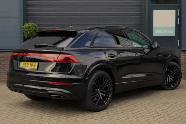 Audi Q8 (2024) thumbnail 2