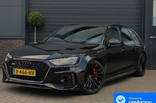 Audi RS4 (2020) thumbnail 1