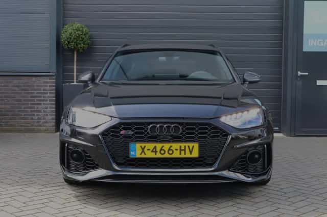 Audi RS4 (2020) thumbnail 3
