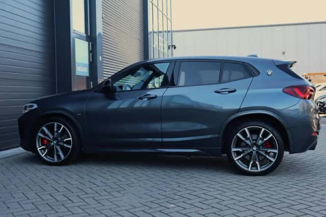 BMW X2 (2021) thumbnail 5