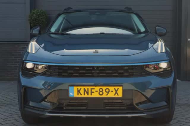 Lynk & Co 01 (2022) thumbnail 3
