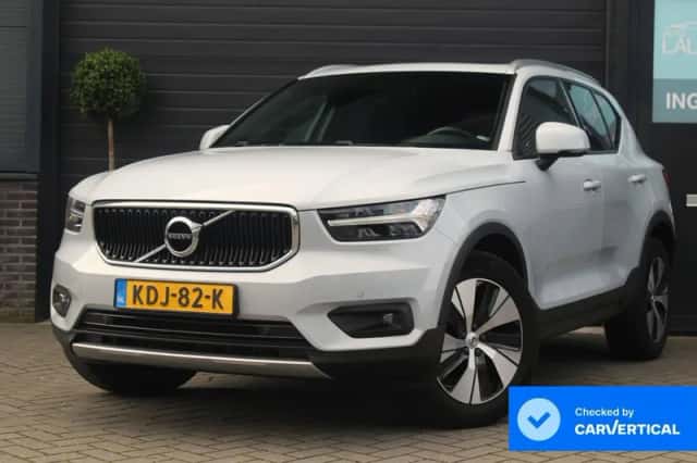Volvo XC40 (2020) thumbnail 1