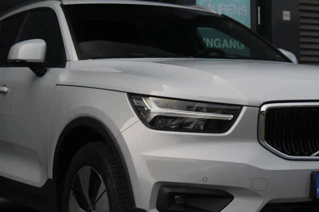 Volvo XC40 (2020) thumbnail 5