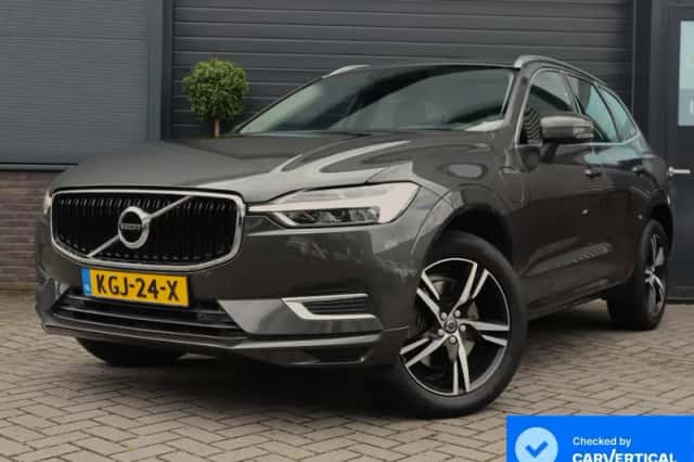 Volvo XC60 (2019) thumbnail 1