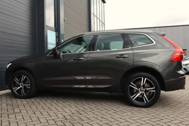Volvo XC60 (2019) thumbnail 5