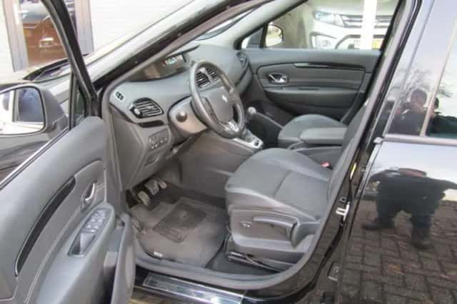 Renault Scénic (2013) thumbnail 6